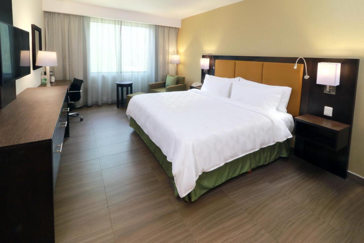 Standard King Room,1547187937:JPEG