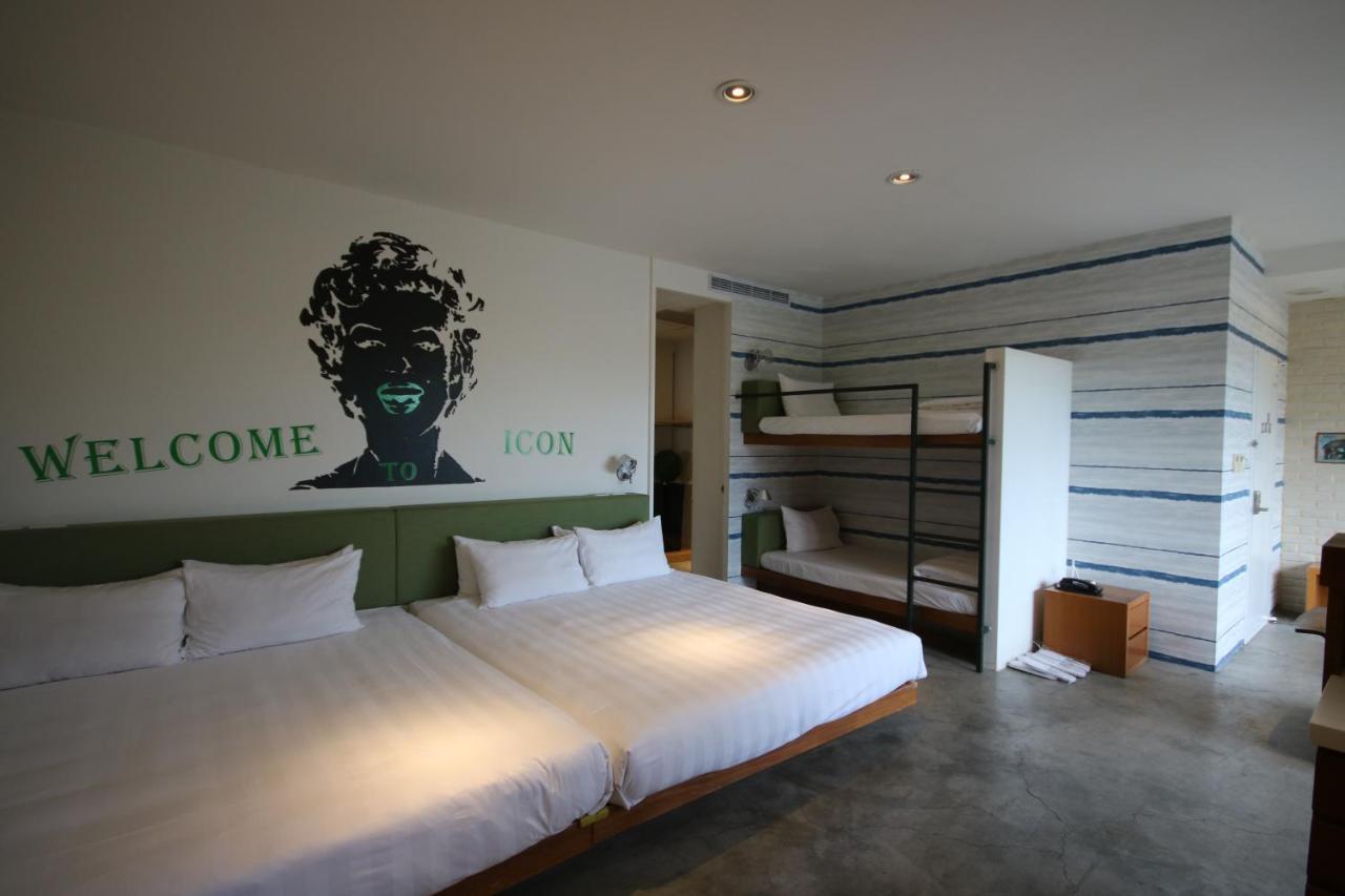 Deluxe Family Suite
