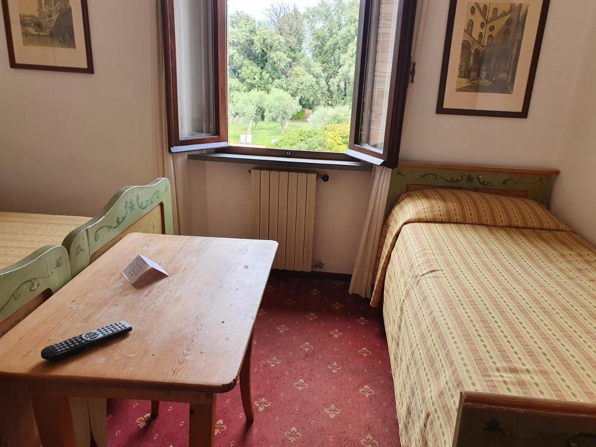 Economy Triple Room,1069388563:JPEG