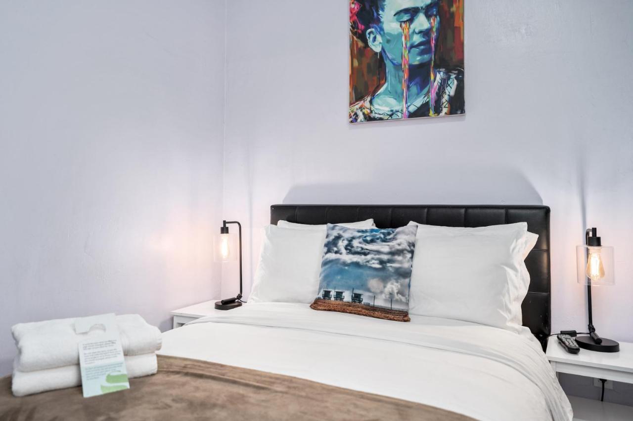 Quarto Duplo com Banheiro Compartilhado