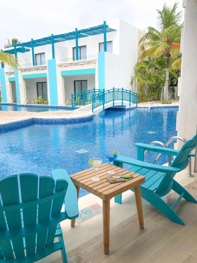 Suite Paradis avec Accès Direct à la Piscine