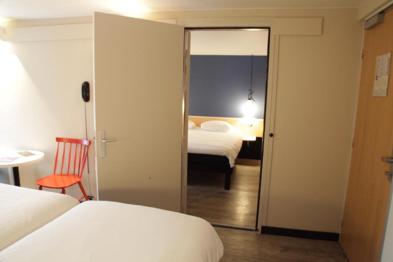 Adjacents rooms