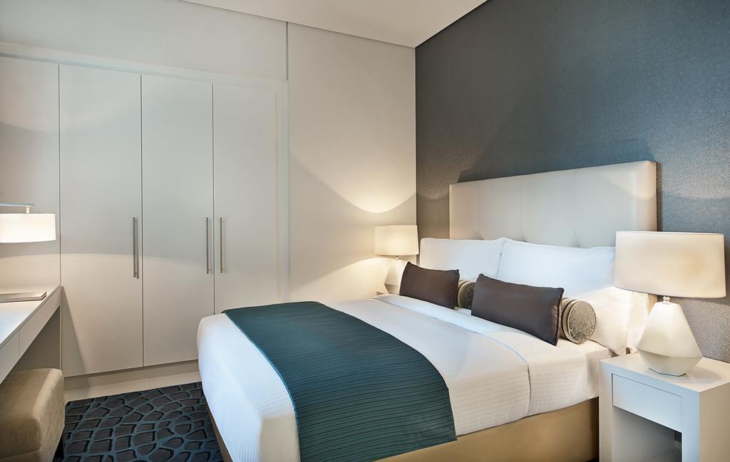 One Bedroom Suite with kitchenette - City Skyline View,1276949284:JPEG