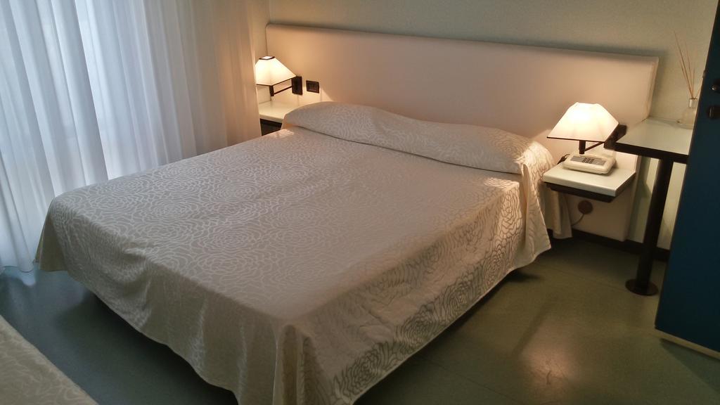 Quarto Duplo Econômico