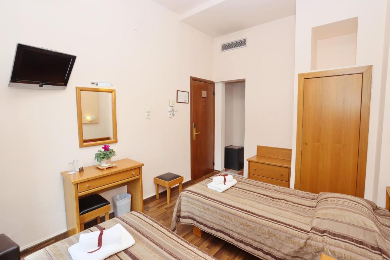 Double or Twin Room,1154253636:JPEG