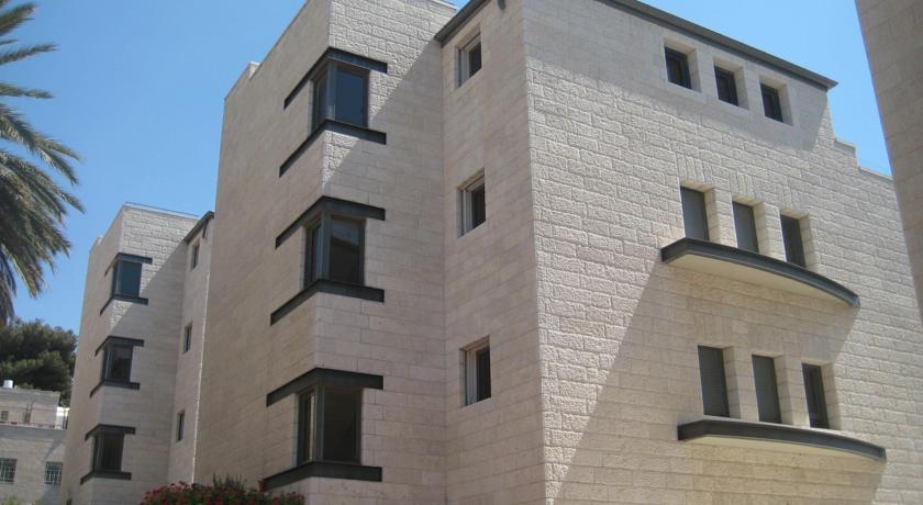 Garden suite with terrace & safe room (mamad),830000888:JPEG