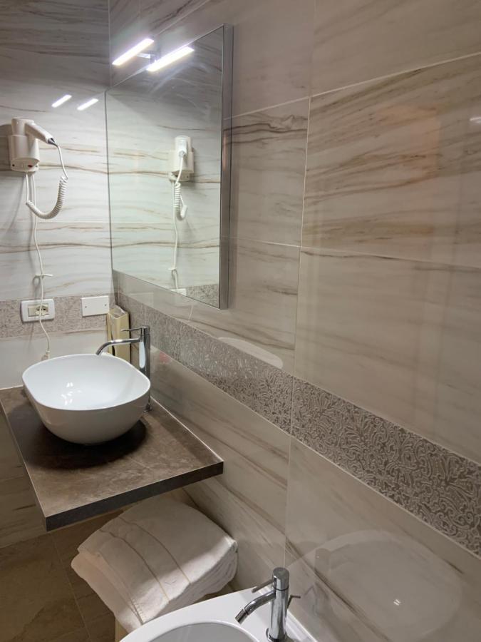 Chambre Lits Jumeaux avec Douche