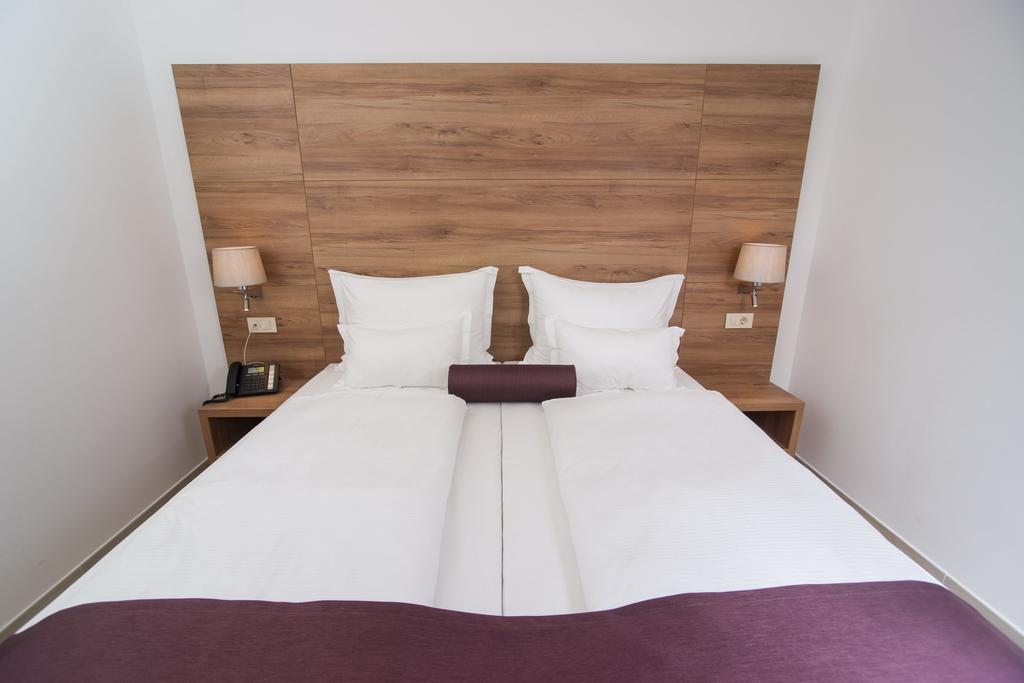 Chambre Double - Vue sur Montagne