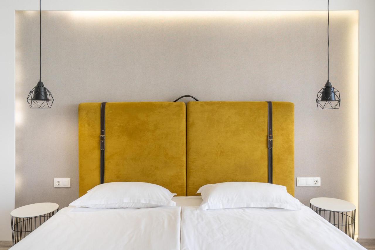 Chambre Double avec Accès Gratuit à la Piscine à Débordement et à la Plage Privée - Vue sur Parc