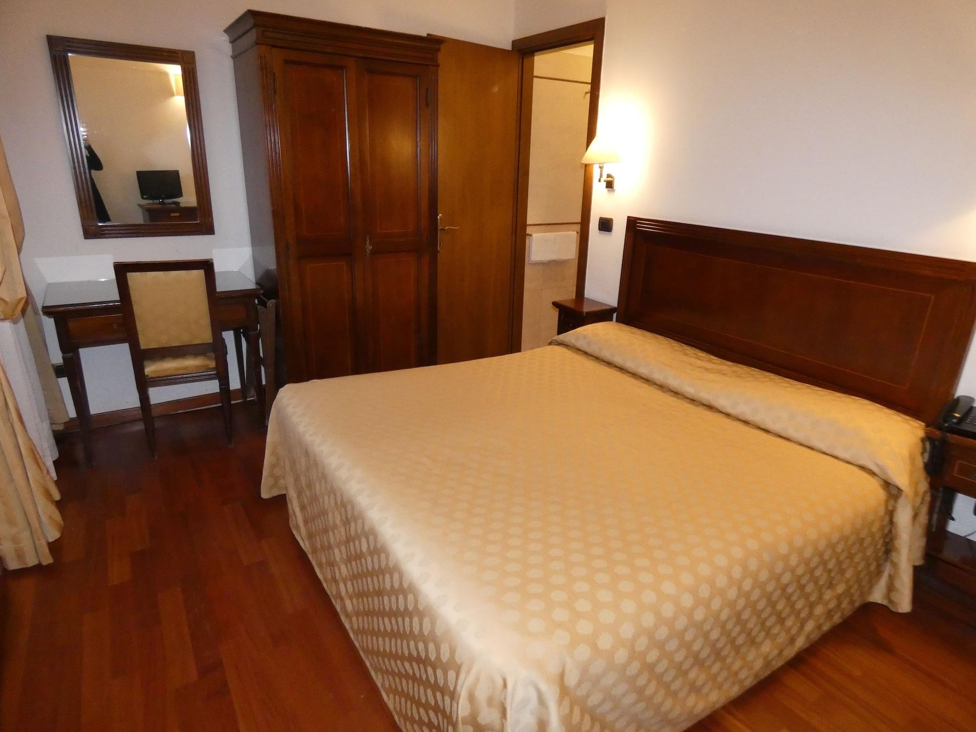 Chambre Double Supérieure avec Vue sur Canal