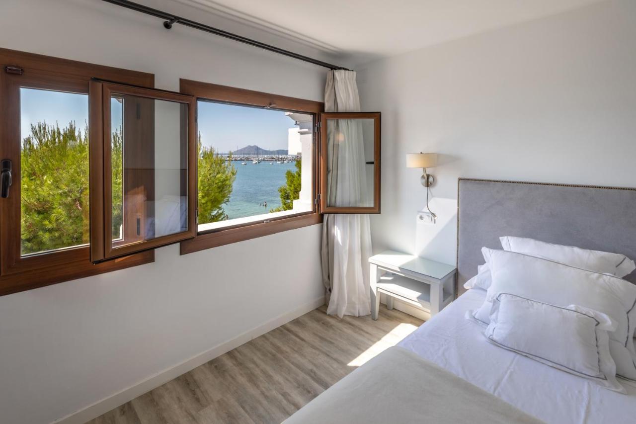 Double or Twin Room with Sea View
