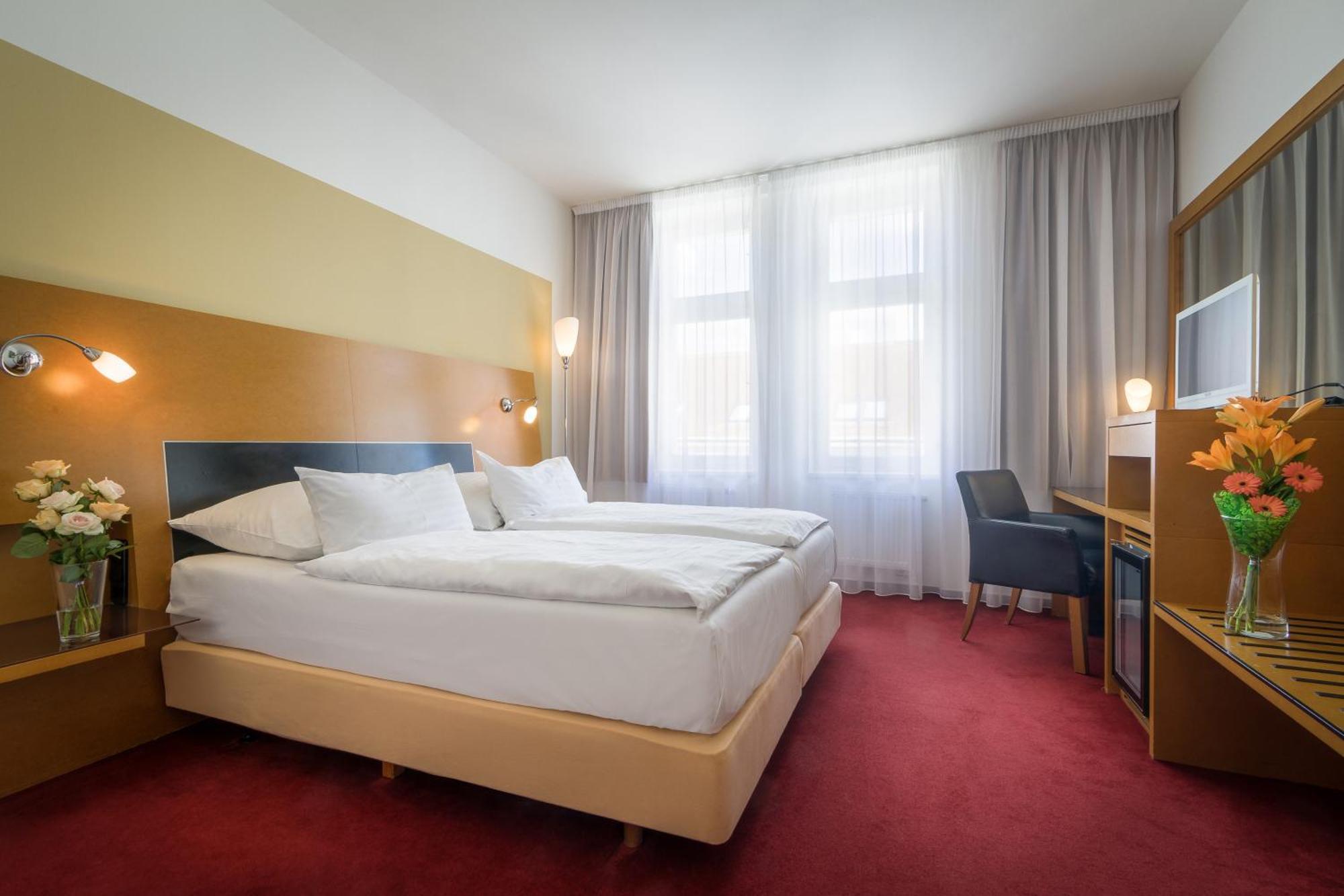 Standard Double Room,1274917348:JPEG