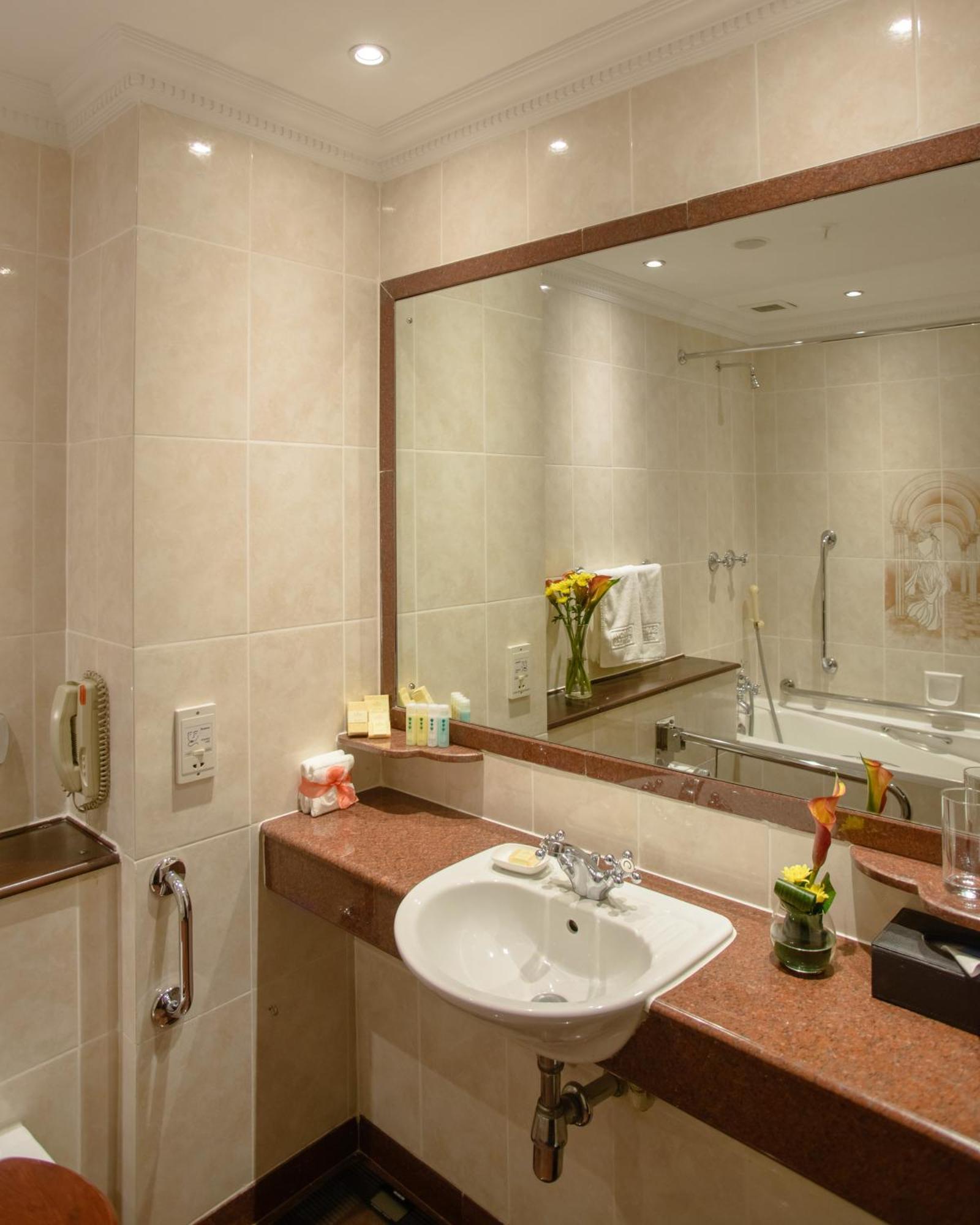 Stanley Premium Club Room