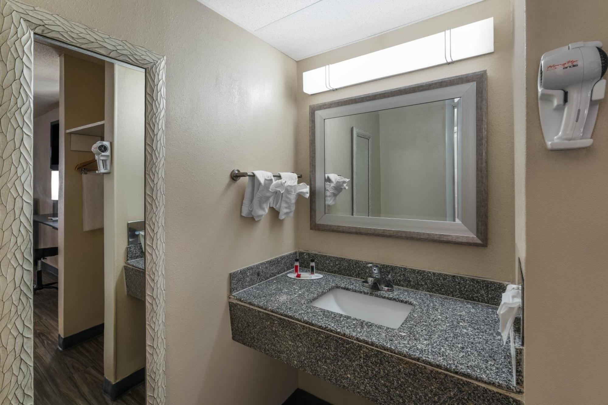 Double Room with Two Double Beds - Non-Smoking