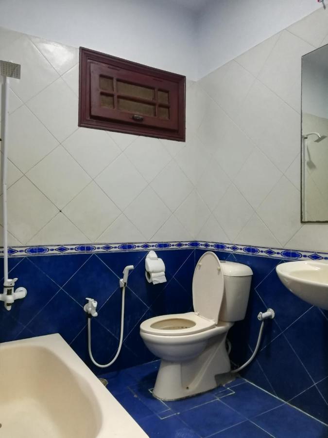 Deluxe Family Room,1292403745:JPEG
