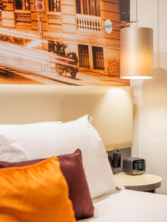 Standard Room,1542382807:JPEG