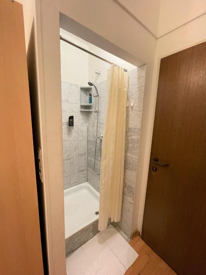 Budget Single Room,1396837775:JPEG
