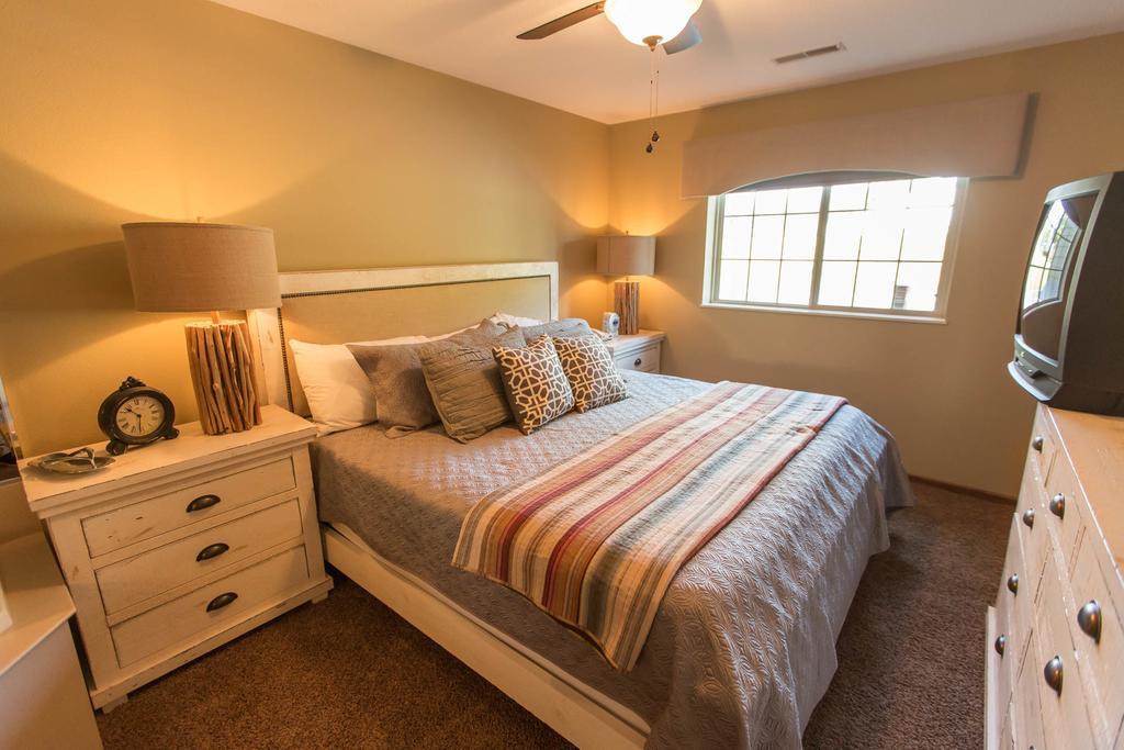 Two-Bedroom Apartment,503884188:JPEG