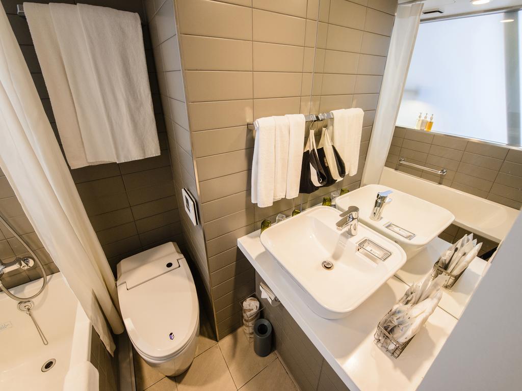 Quarto Standard com 2 Camas de Solteiro e Loft - 12° Andar - Não Fumantes