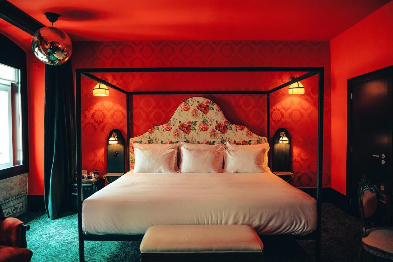 Deluxe Zimmer mit Kingsize-Bett