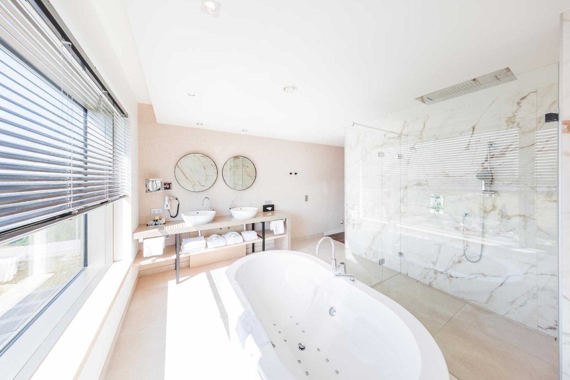 Suite con bañera de hidromasaje