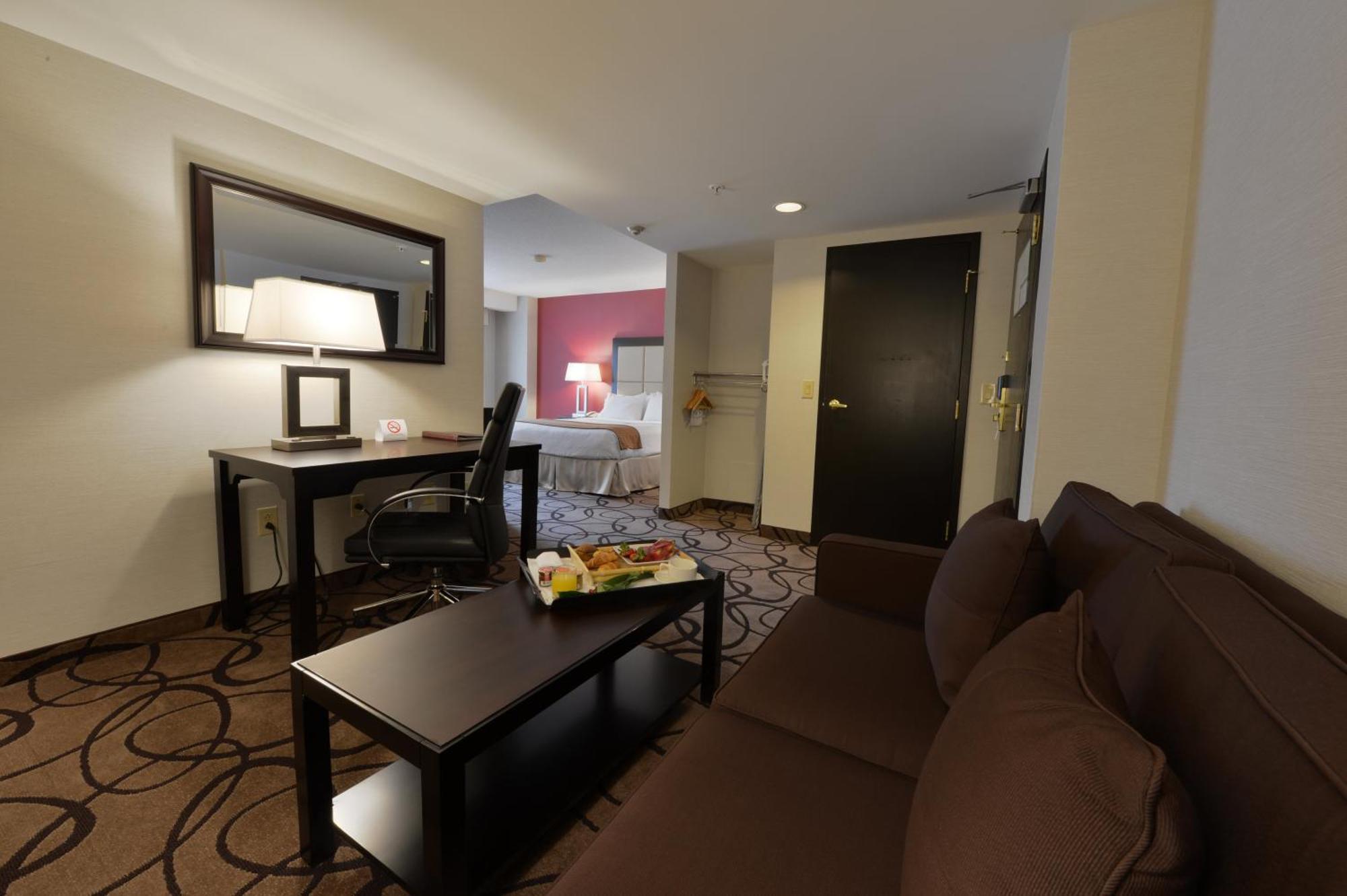 Chambre Double Accessible aux Personnes à Mobilité Réduite avec Baignoire Accessible en Fauteuil Roulant