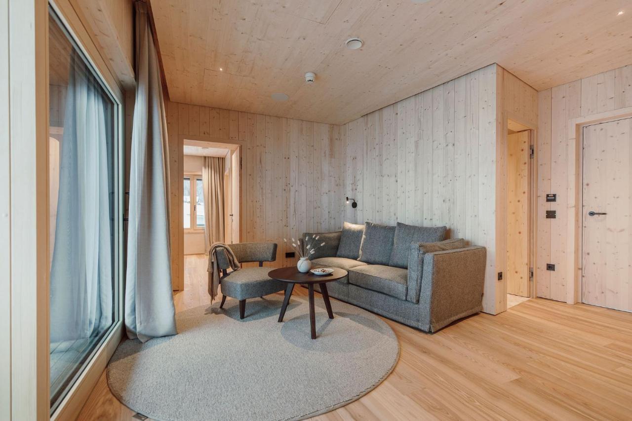 Studio with Mountain View
