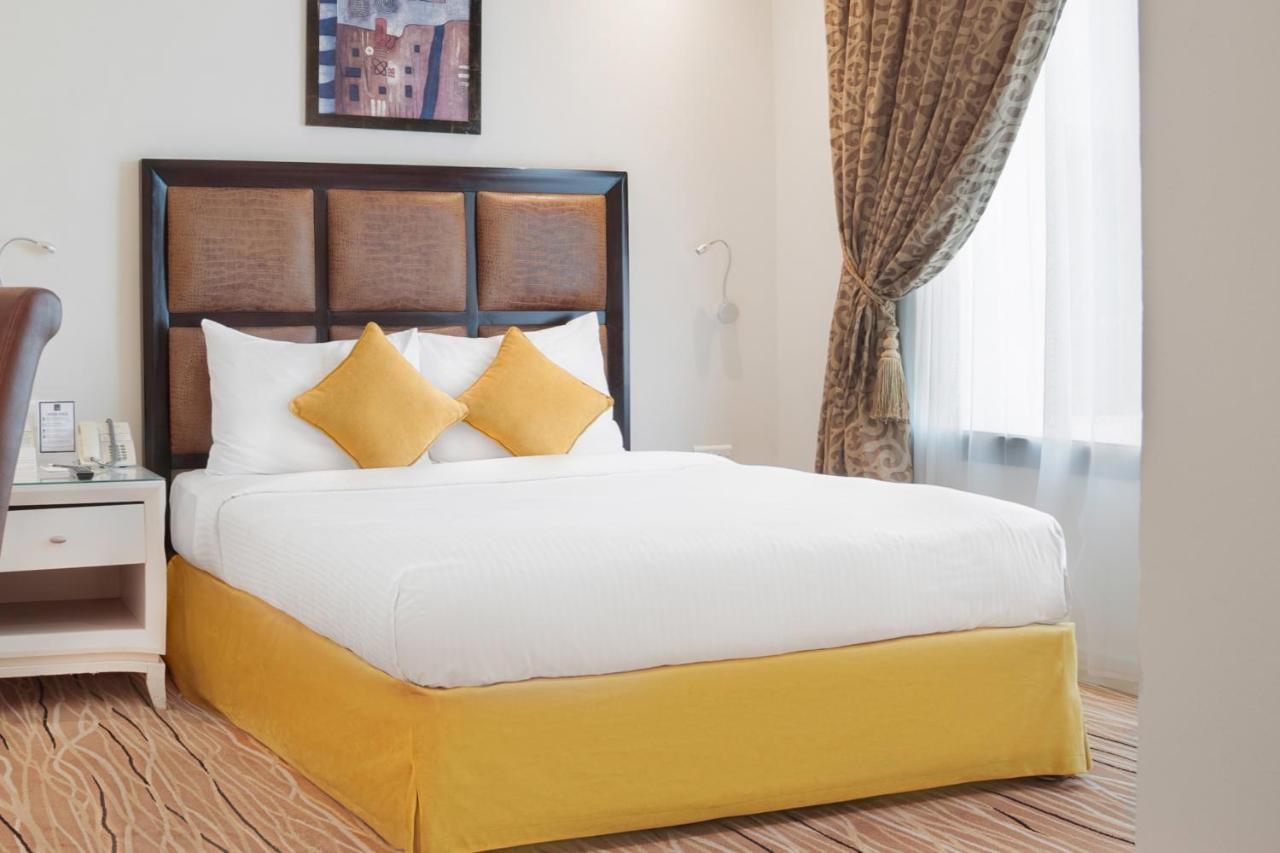 Deluxe Zimmer mit Kingsize-Bett