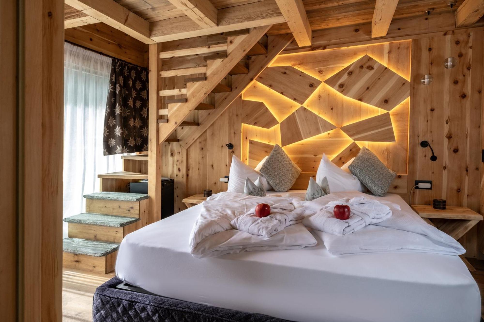 Junior Suite Sauna,1499609839:JPEG