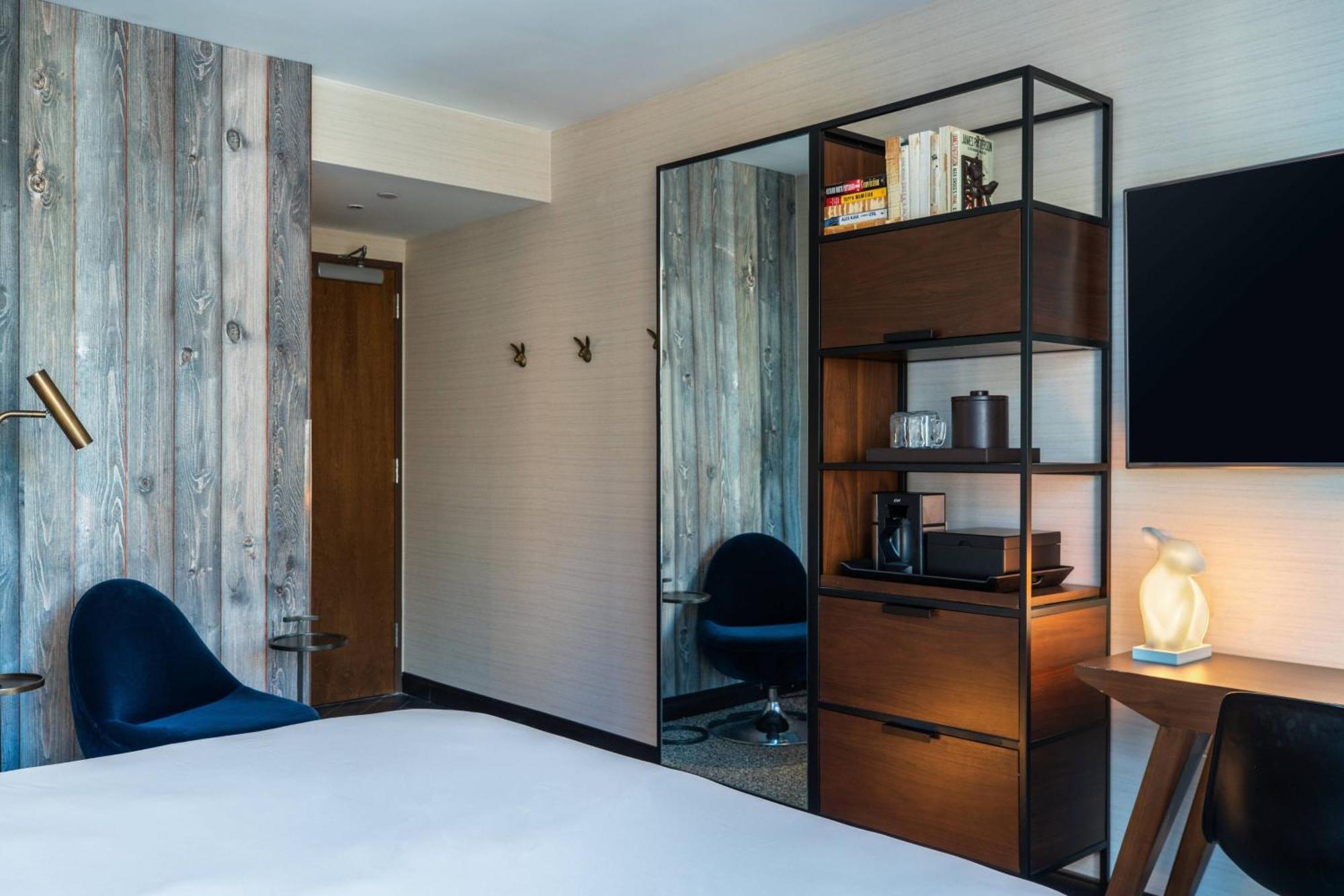 Quarto com 1 Cama King-size e Vista da Cidade