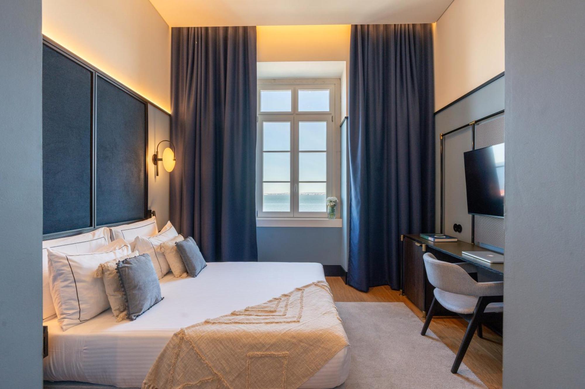 Doppelzimmer mit Flussblick