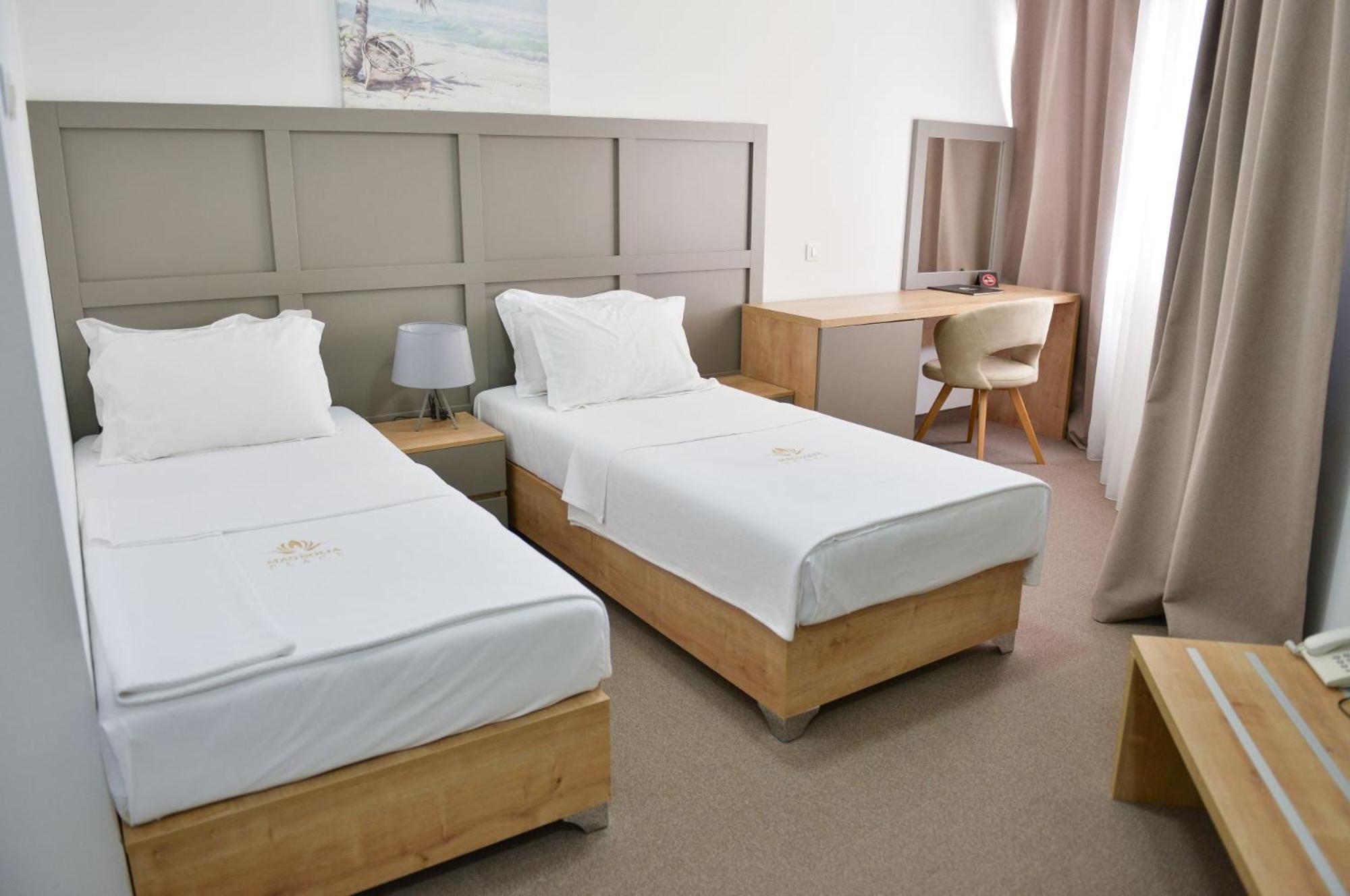Double or Twin Room,1540484281:JPEG