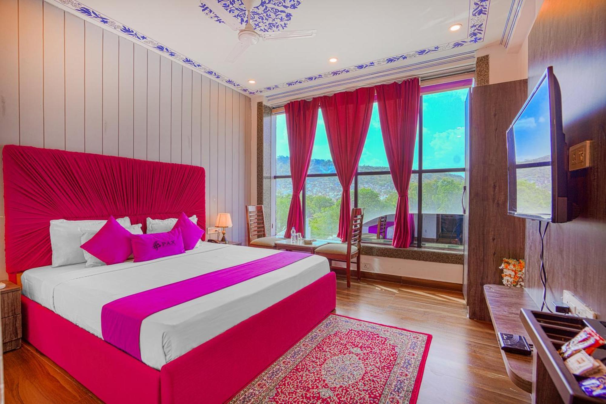 Deluxe Room: 10% Discount on F&B Services and on Railway Station Transfer