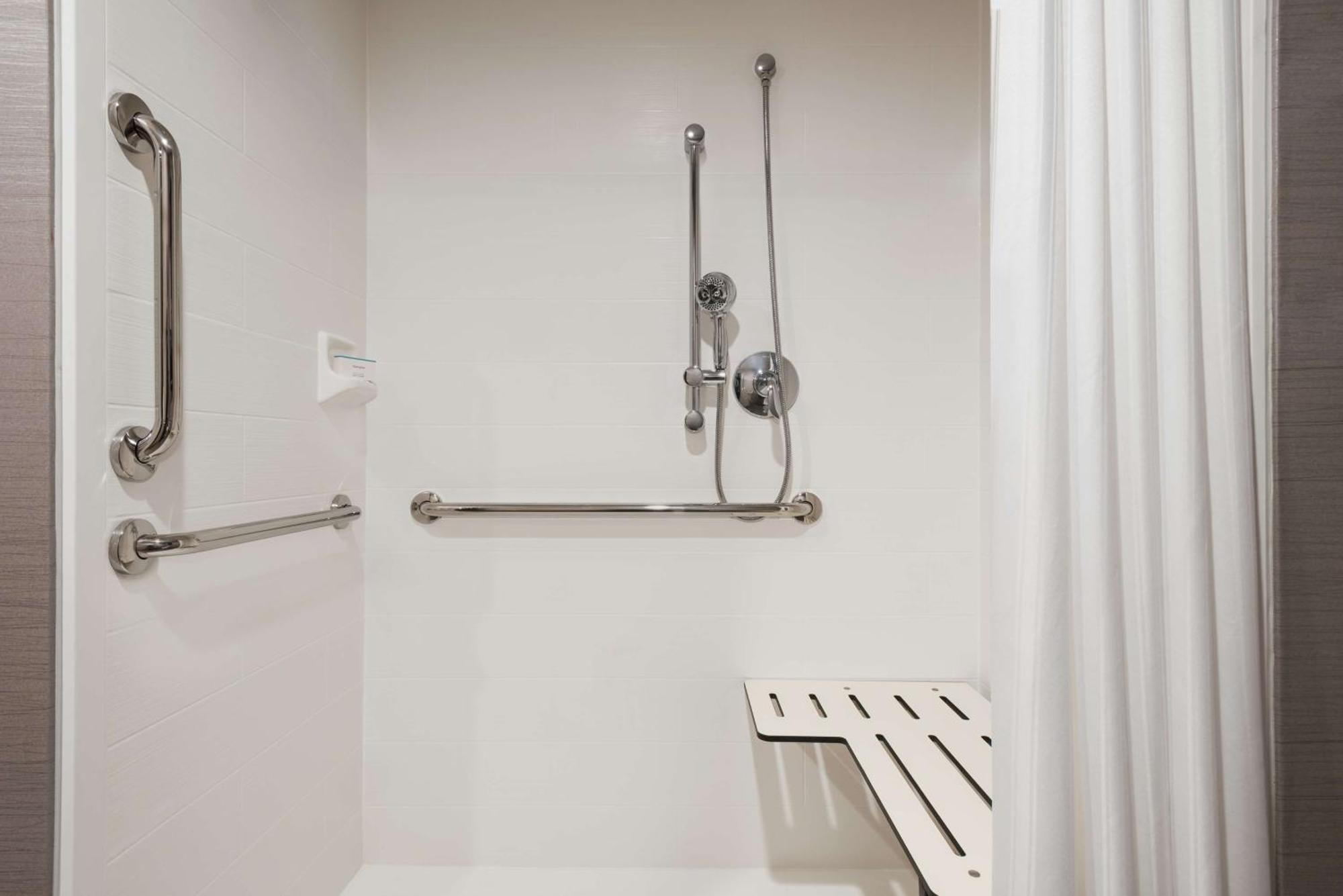 King Studio Suite - Mobility Access/Non-Smoking,1551616348:JPEG