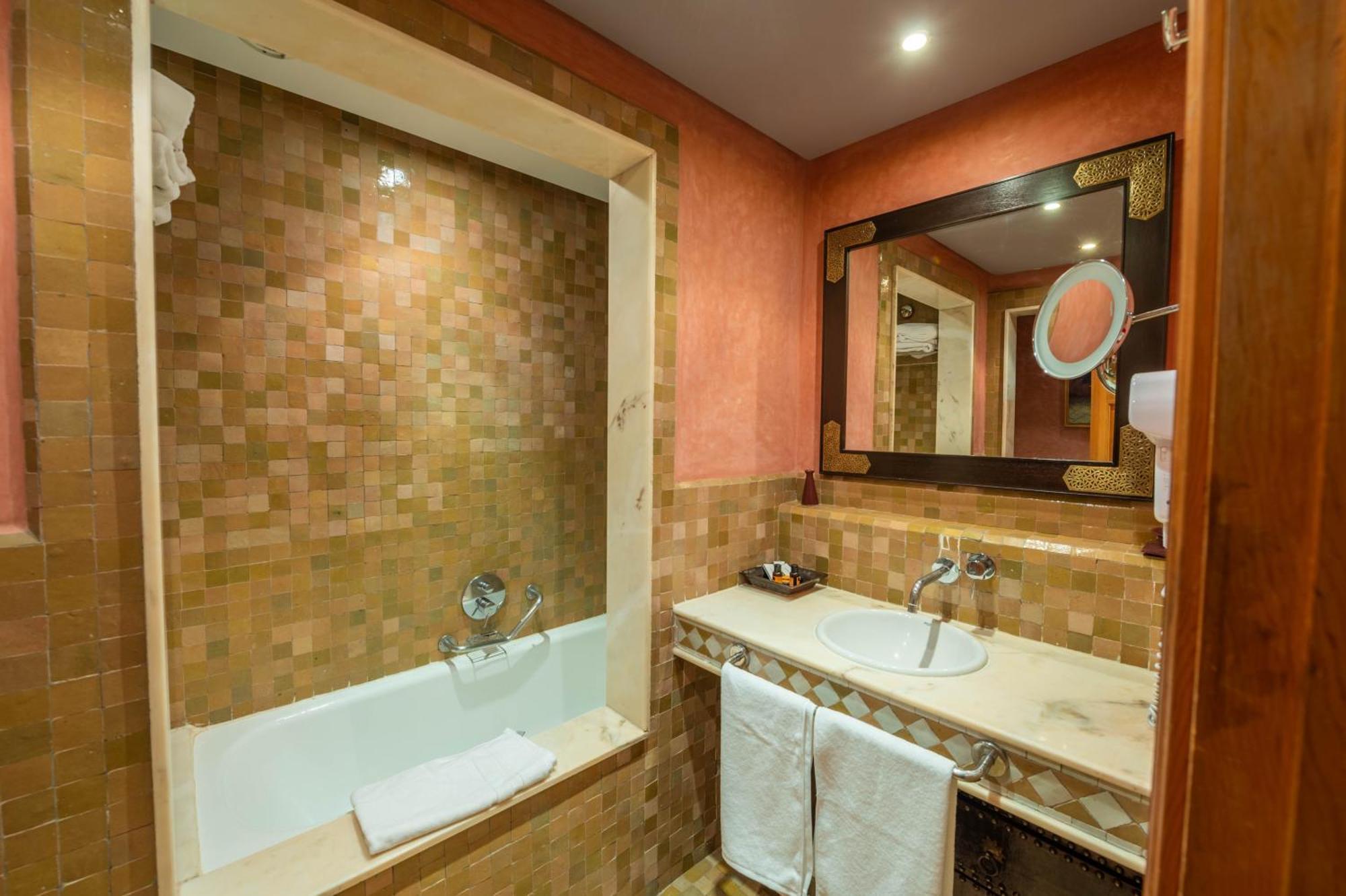 Standard Room,1631548433:JPEG
