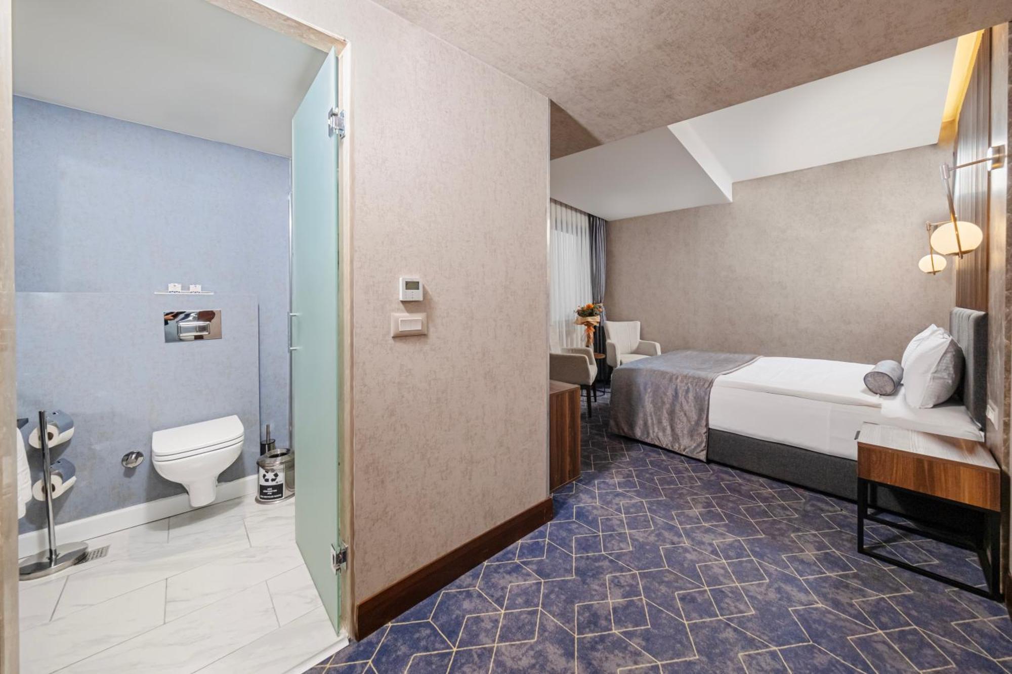 Budget Double Room,1581333967:JPEG