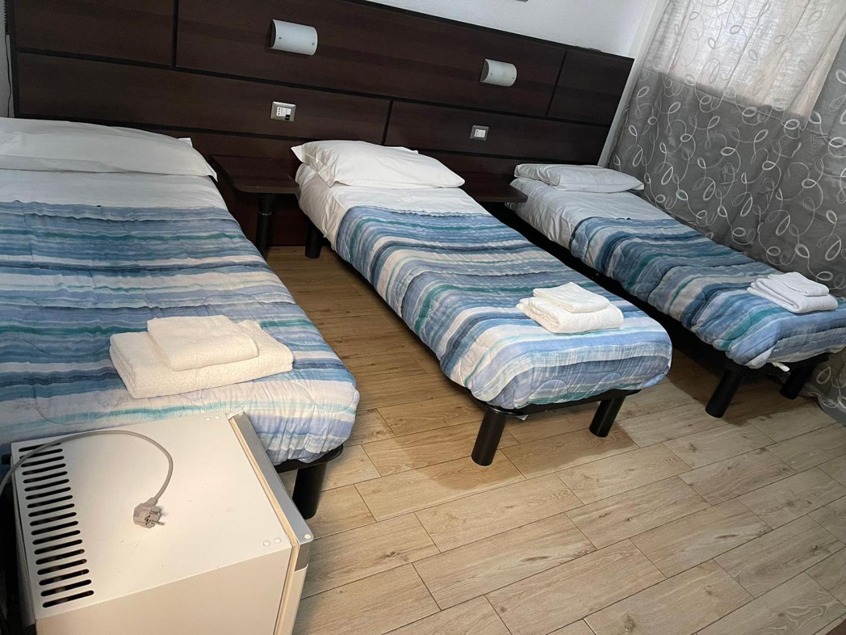 Chambre Triple avec Salle de Bains Privative