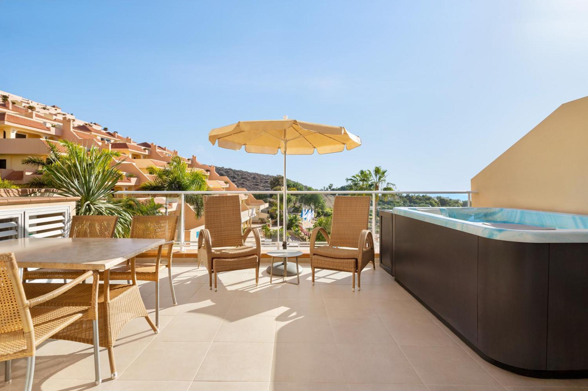 Apartamento Superior de 2 dormitorios con bañera de hidromasaje y vistas al mar