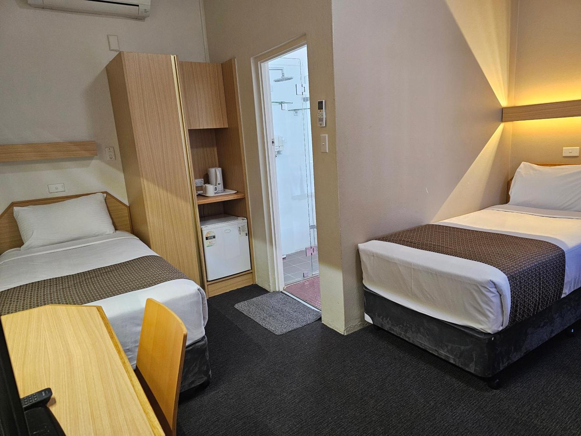 Two-Bedroom Suite,1608307785:JPEG