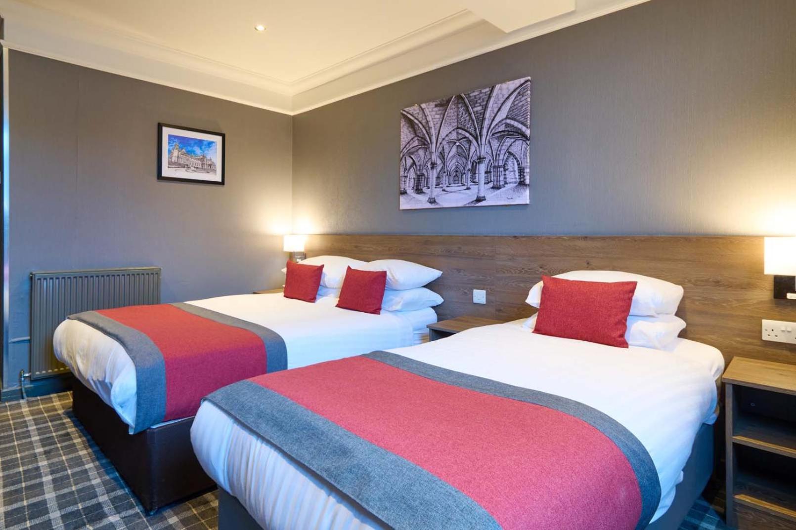 Family Room with Double and Single Beds - Non-Smoking