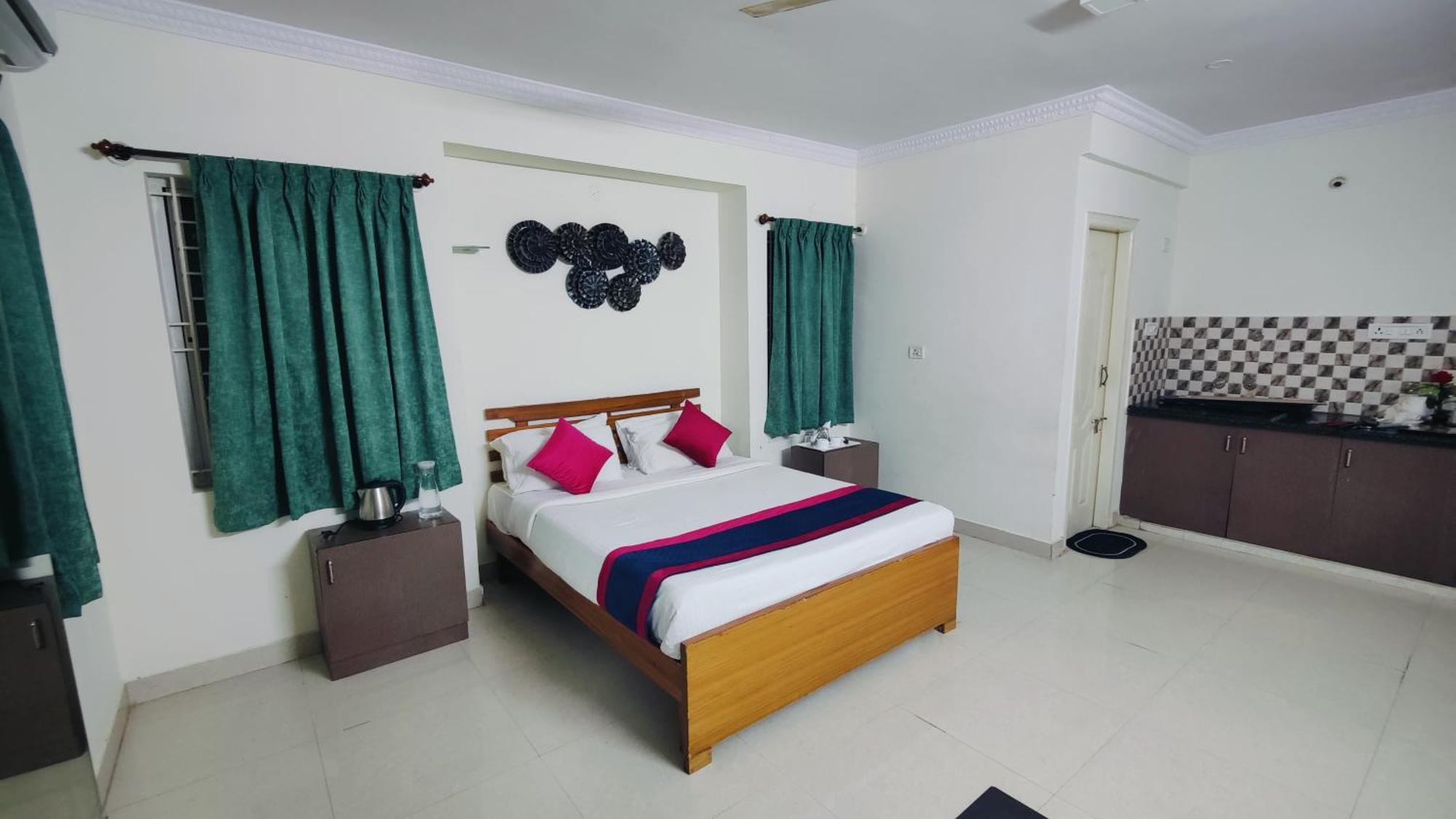 Superior King Room