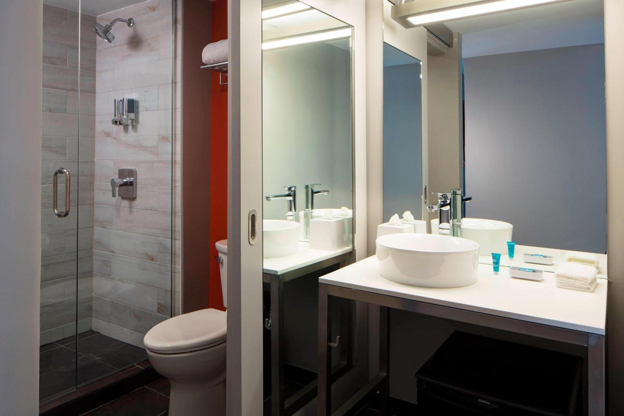 Quarto Aloft com 1 Cama King-size
