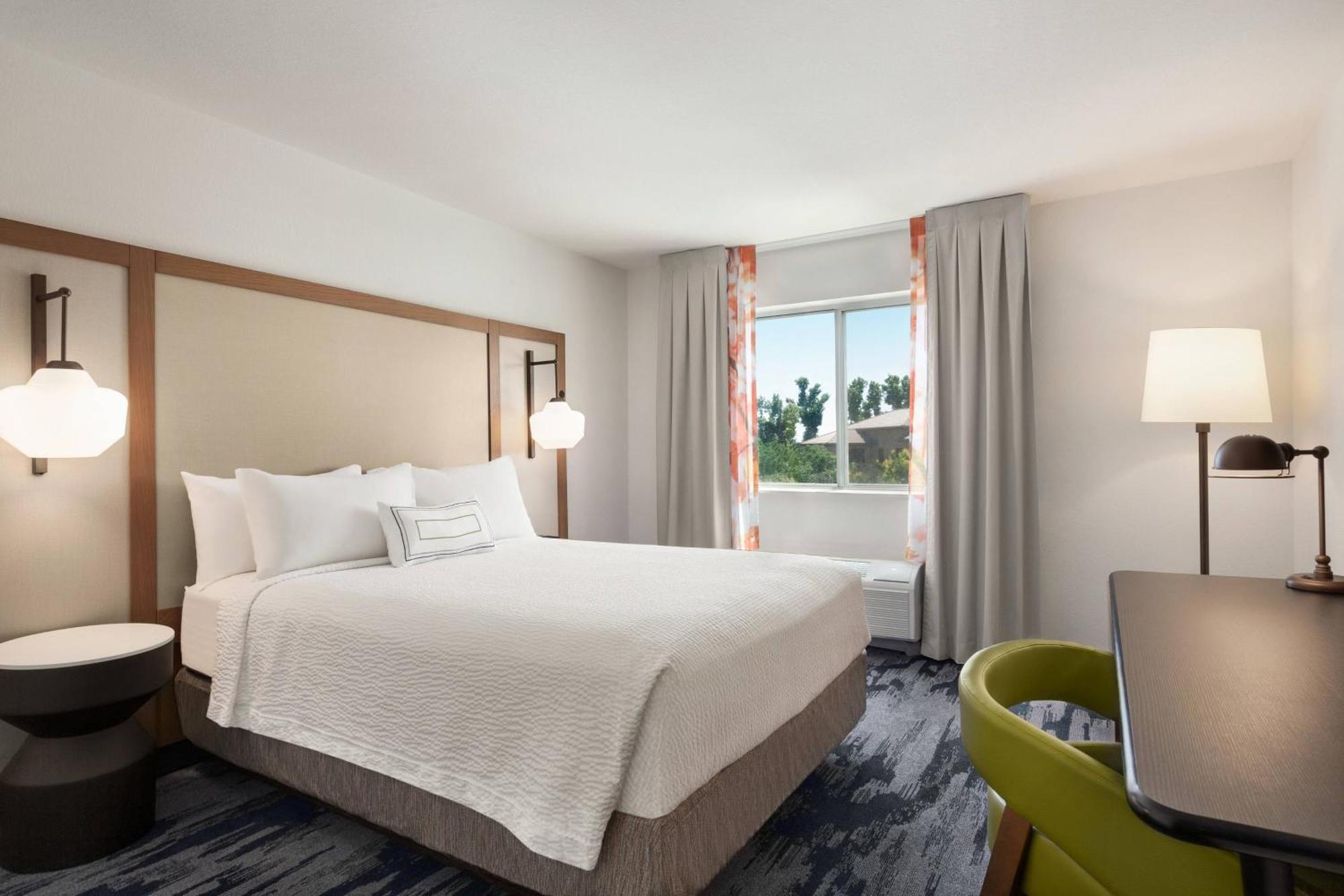 Queen Room - Hearing Accessible