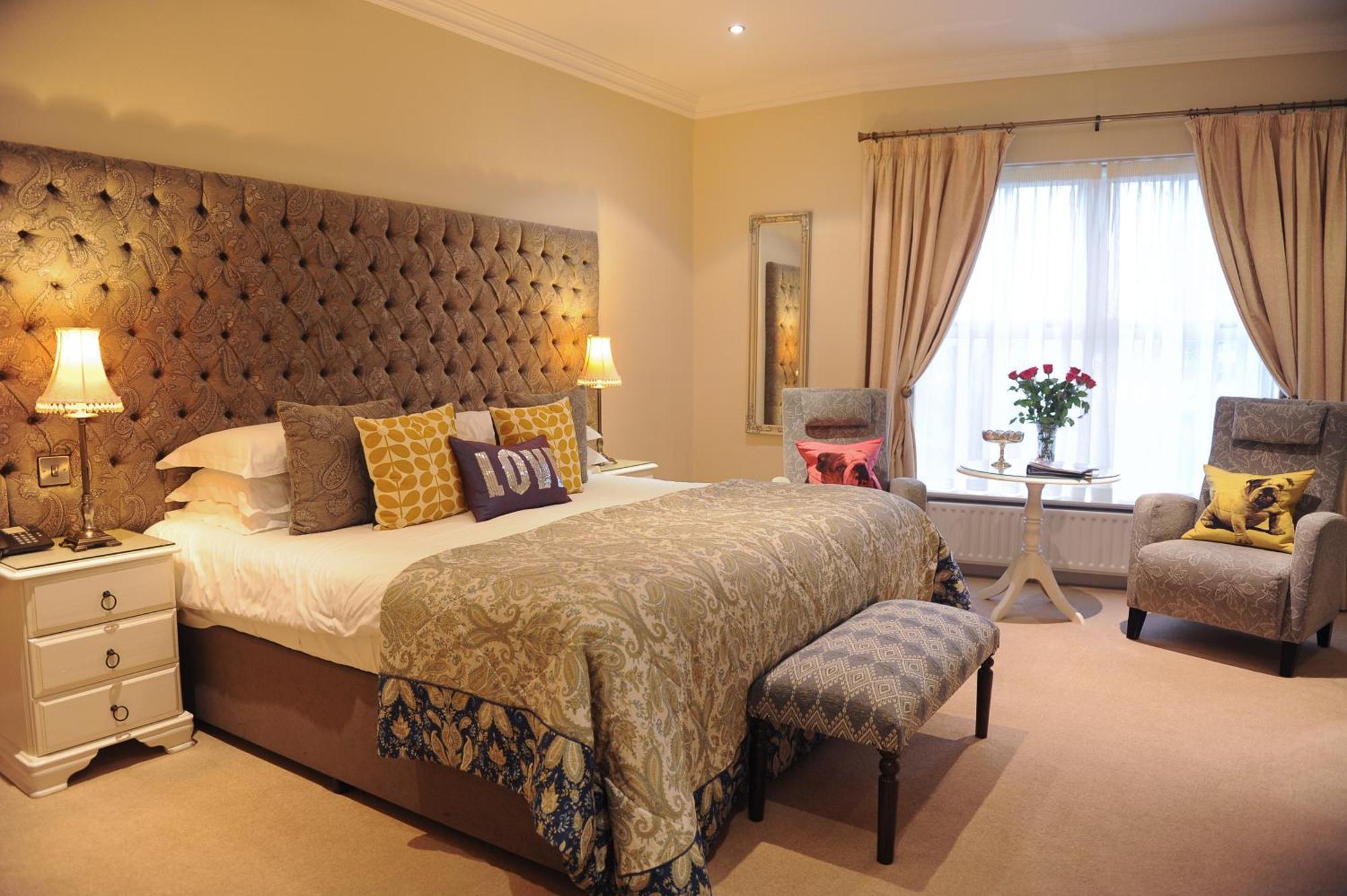 Superior Zimmer mit Kingsize-Bett