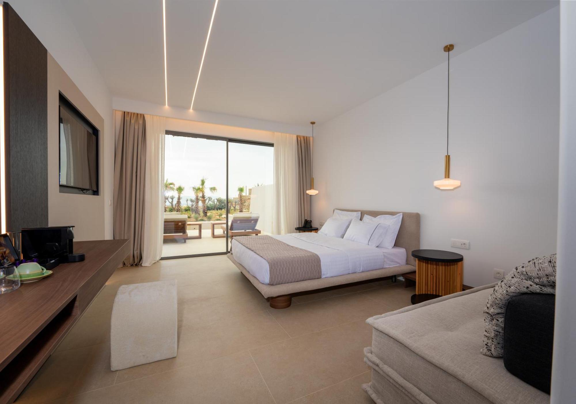 Superior Suite Garden View with Private Pool