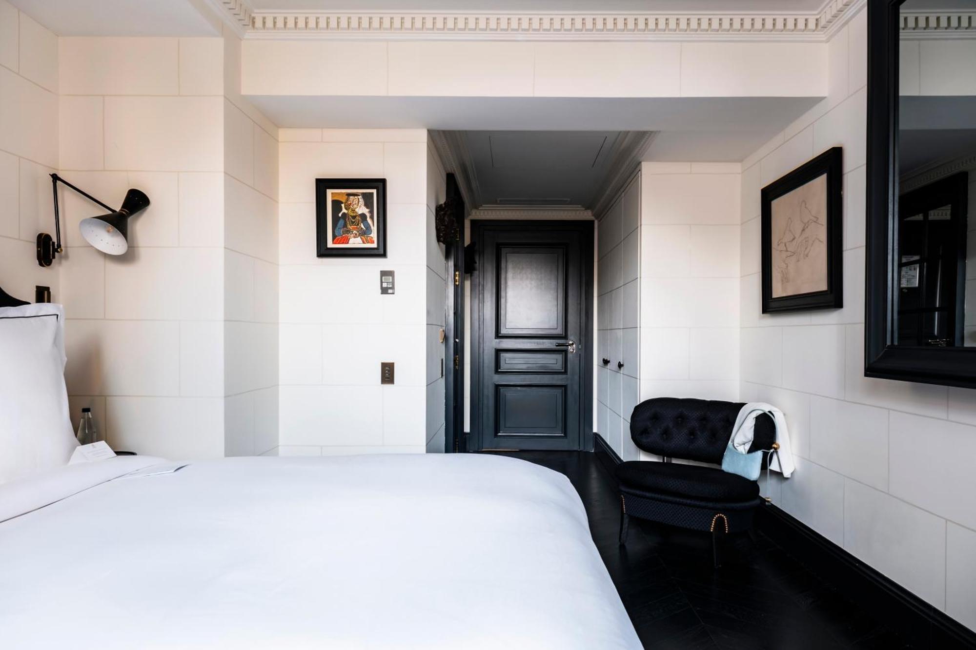 Prestige, Guest room, 1 King