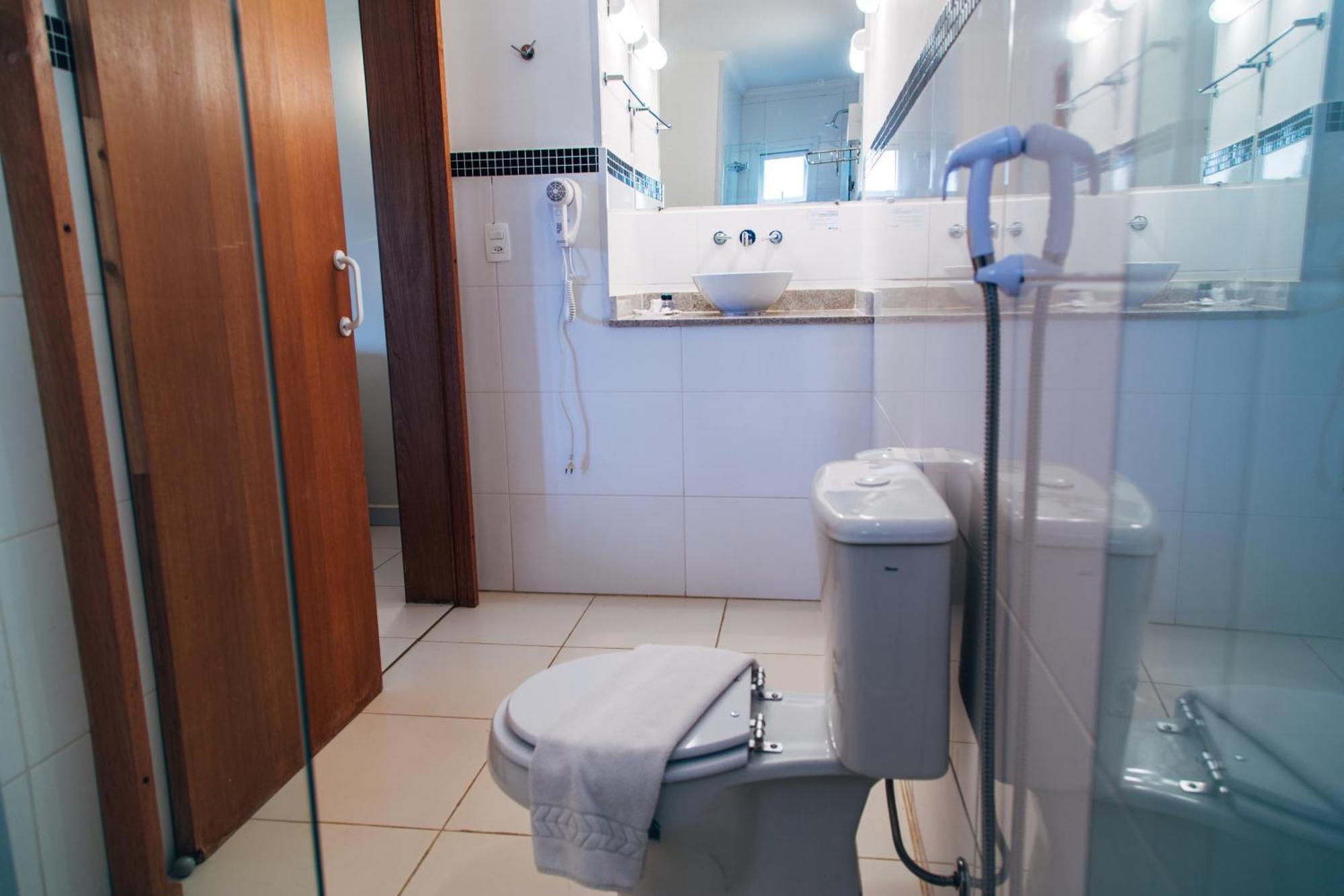 Standard Suite,1664656340:JPEG