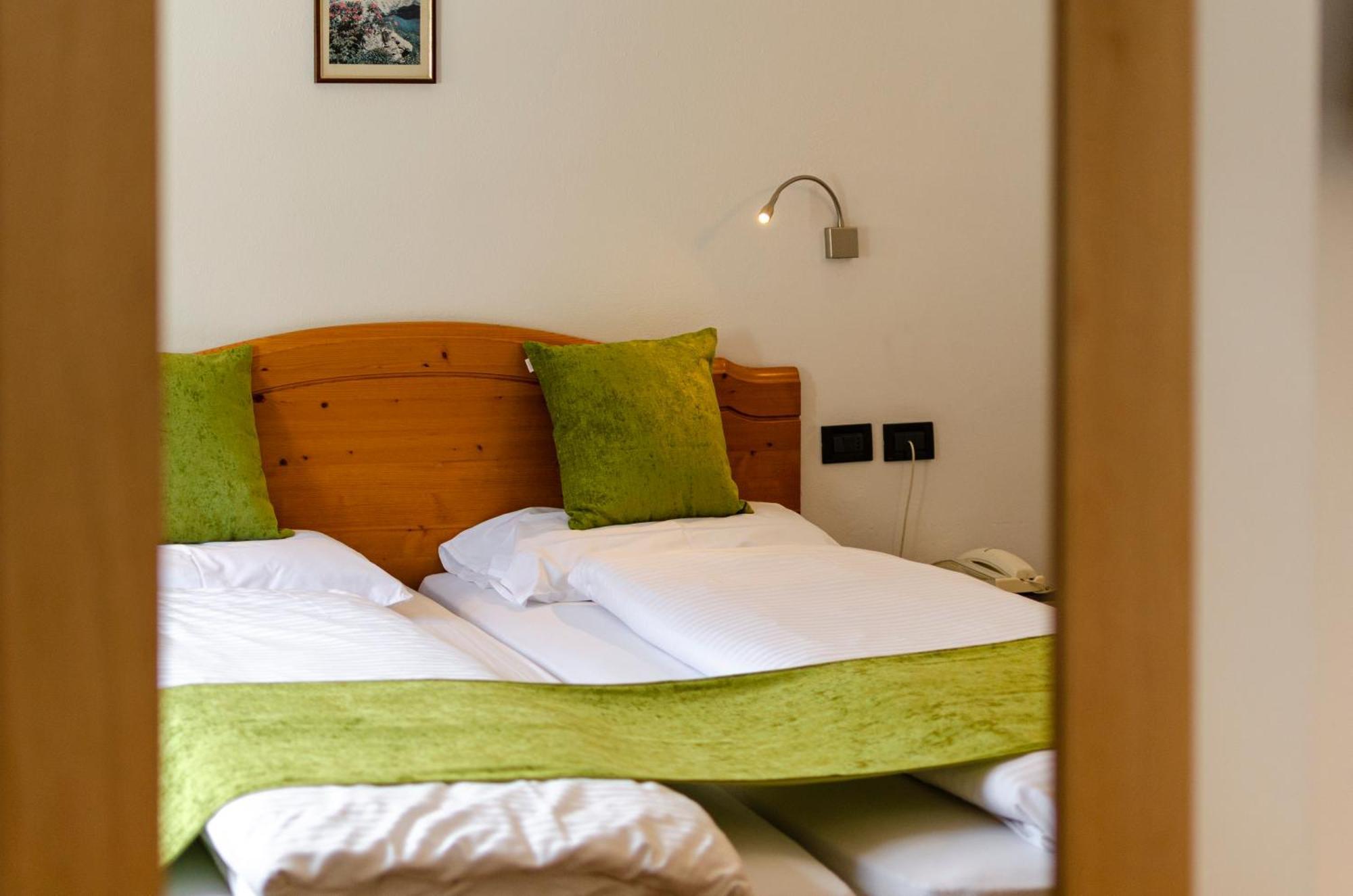 Standard Double Room,1668097586:JPEG