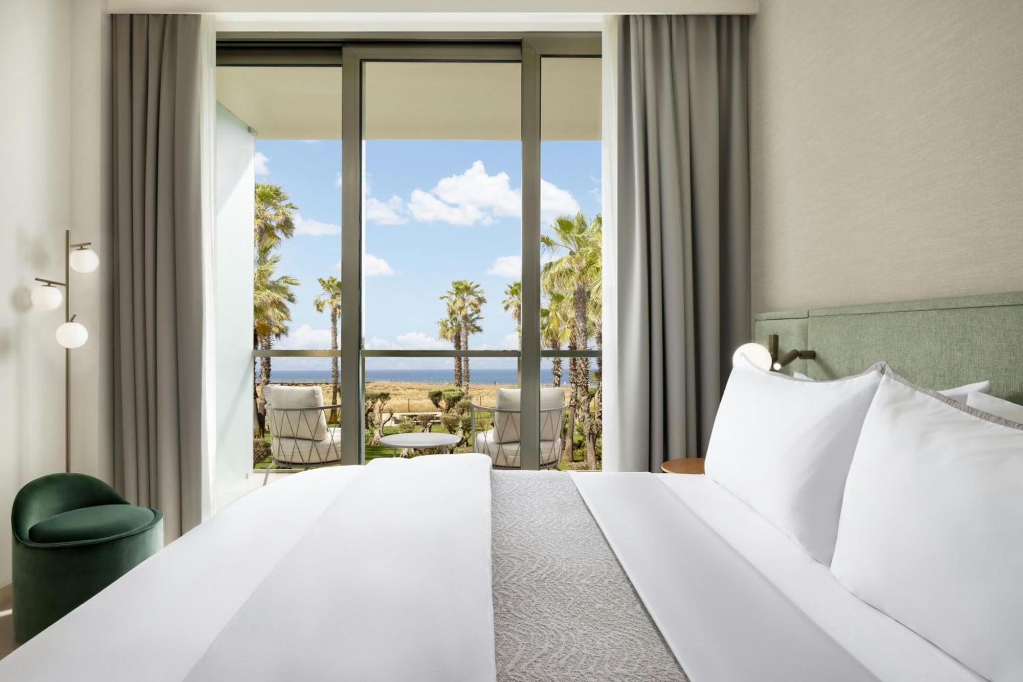 Camera King Deluxe con Balcone e Vista Mare