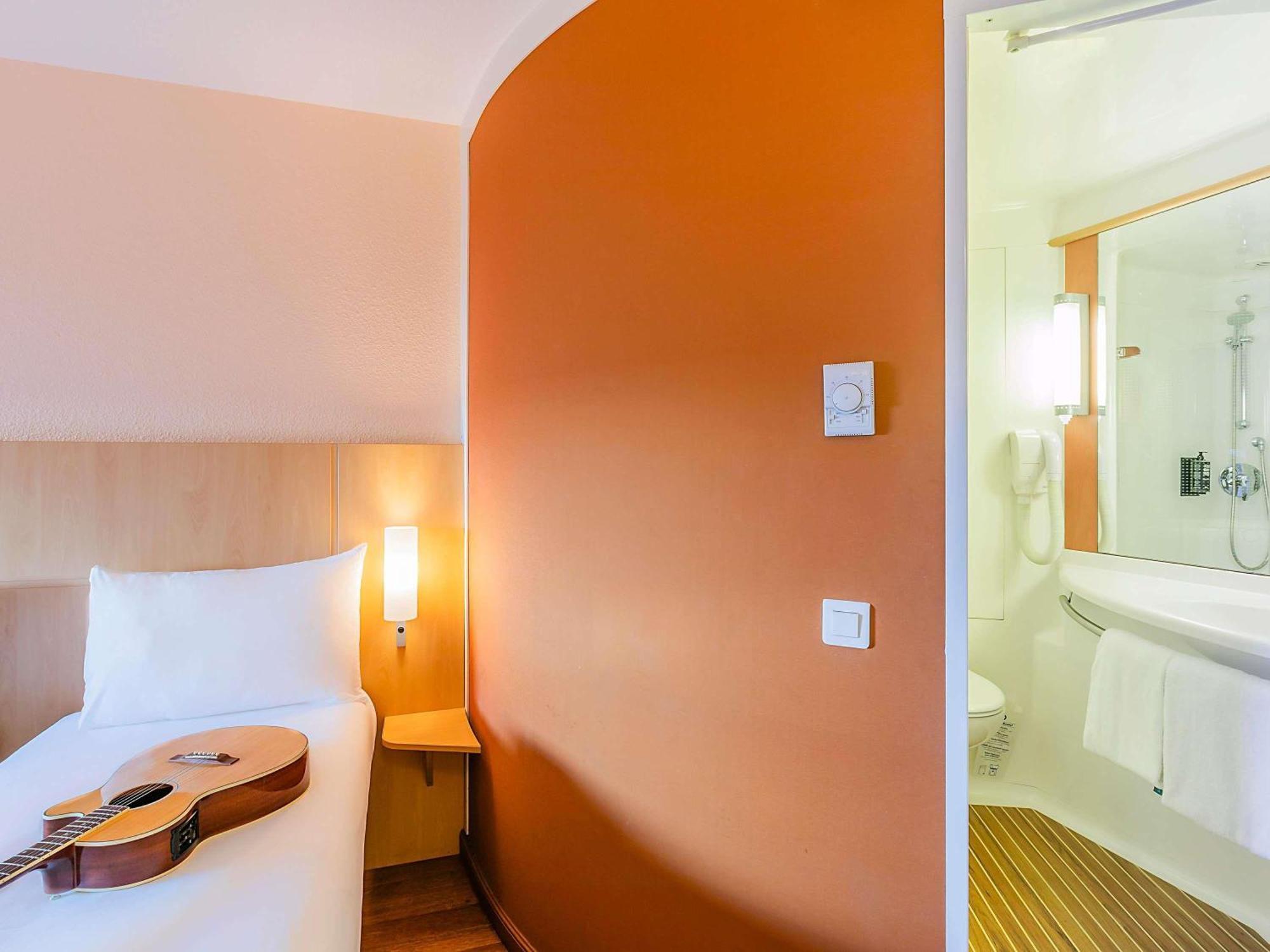Chambre Double avec Lit d'Appoint